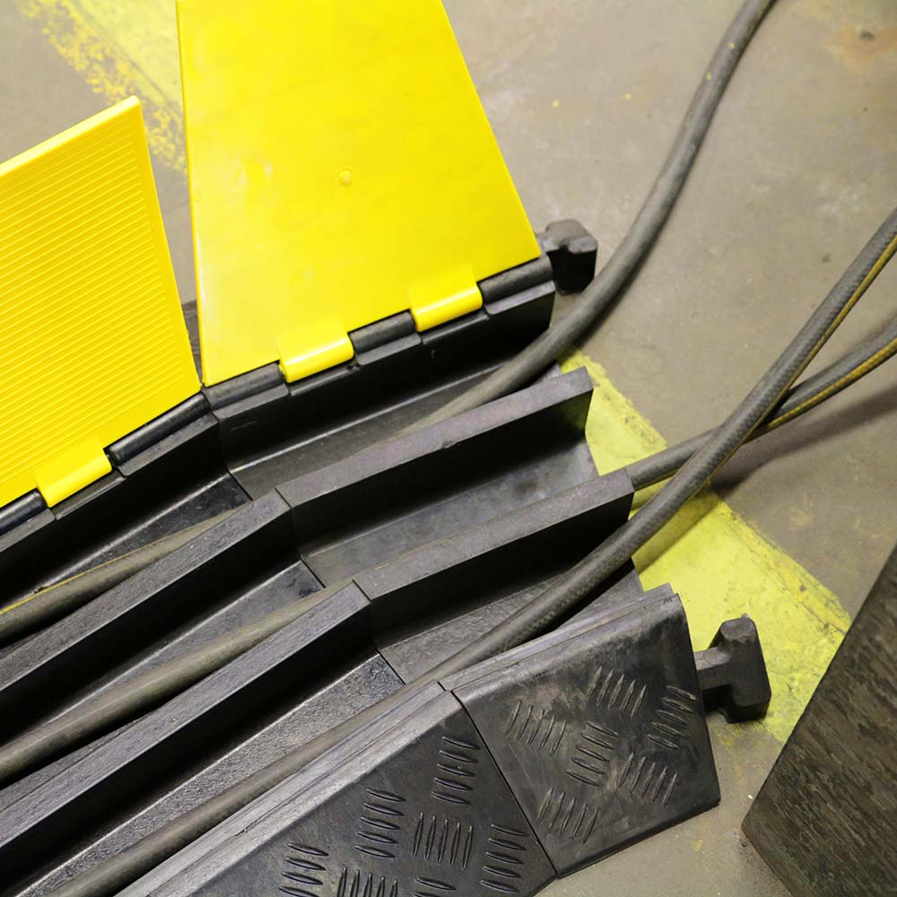 Heavy-Duty-Cable-Protector-c